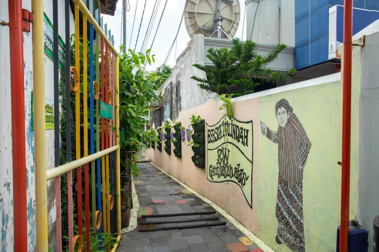 Ndalem Kampoeng Budget Stay Yogyakarta Esterno foto
